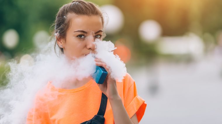 pinky-promise-vaping